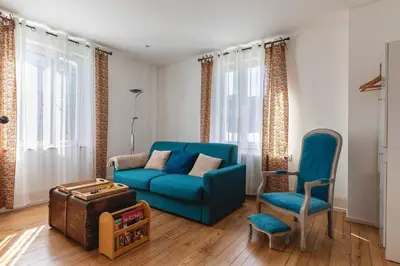 Coin salon dans l'établissement Le Seventies - Proche de Montbéliard