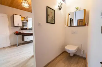 Salle de bains dans l'établissement Meublé de tourisme 4 étoiles, Centre historique