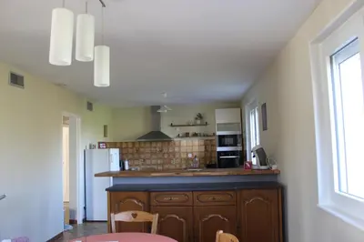 Cuisine ou kitchenette dans l'établissement Gîte le Haut de la Marche