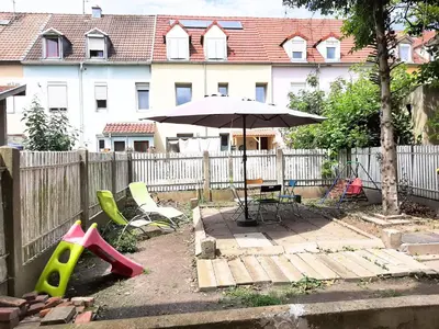 Jardin de l'établissement Sienna - Calme et bien-être au coeur de Mulhouse