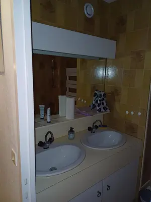 Salle de bains dans l'établissement Appartement à louer mon petit bonheur pour deux personnes