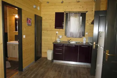 Cuisine ou kitchenette dans l'établissement Camping de masevaux
