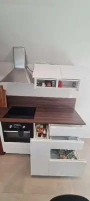Cuisine ou kitchenette dans l'établissement Avalon III