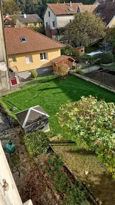 Jardin de l'établissement Les 2 suites de Belfort 184m2 Centre Parkings