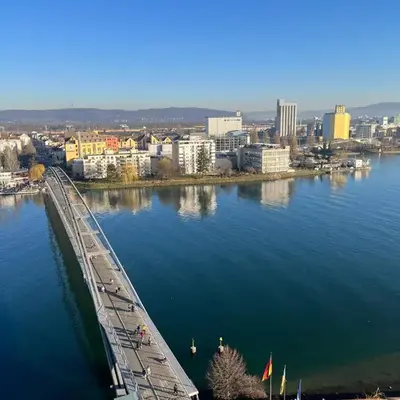 Wohlfühloase 50m über dem Rhein