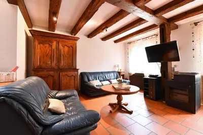 Télévision ou salle de divertissement dans l'établissement Manala - Maison Alsacienne avec Terrasse