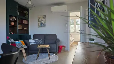 Coin salon dans l'établissement Côté Châteaux au Centre Alsace