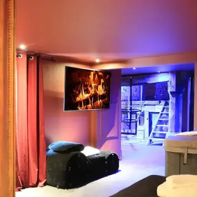 LE MOULIN DES PLAISIRS atypical SM experience