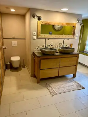 Salle de bains dans l'établissement Maison individuelle à Ueberstrass