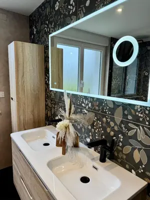 Salle de bains dans l'établissement Gîte le Faune et Flor', au coeur de la nature