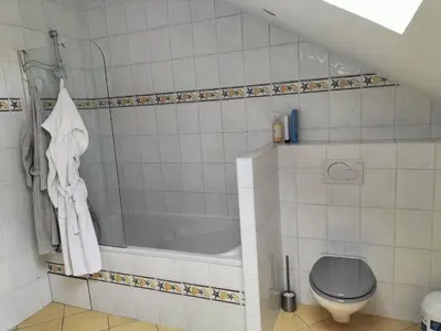 Salle de bains dans l'établissement Maison le Trèfle Argenté