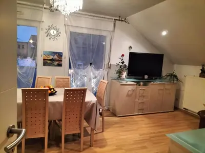 Télévision ou salle de divertissement dans l'établissement Maison le Trèfle Argenté