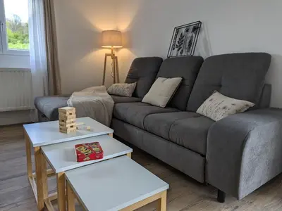 Coin salon dans l'établissement Gîte familial à La Croix-aux-Mines avec entrée privative - FR-1-589-826
