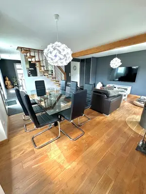Coin salon dans l'établissement Chez Seb et Lilou - Villa - piscine partagée - parking - proche Mulhouse