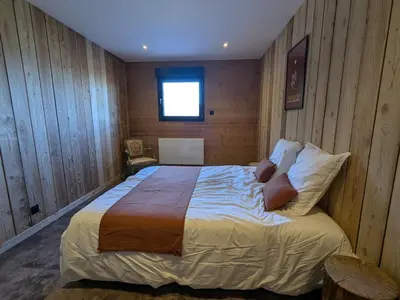 Un ou plusieurs lits dans un hébergement de l'établissement Gîte authentique à la montagne pour 10 pers. avec spa - FR-1-589-830