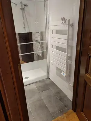 Salle de bains dans l'établissement Elegant deux pièces au centre de Sélestat