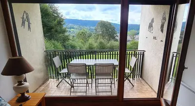 Vue générale sur la montagne ou vue sur la montagne depuis l'appartement