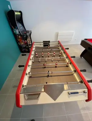 Salle de jeux dans l'établissement Logement Neuf Cosy avec Espaces Communs Premium 11
