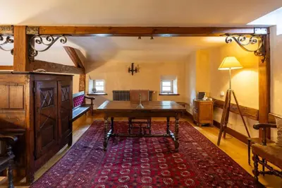 Coin salon dans l'établissement Luxury historic farmhouse in the mountains - Domaine Macky