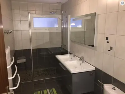 Salle de bains dans l'établissement Grand chalet familial - Vue montagne, La Bresse
