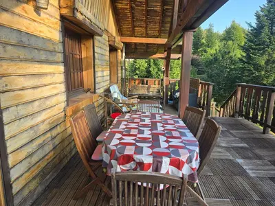 Balcon ou terrasse dans l'établissement Chalet Le DRUZIA at 1000 m