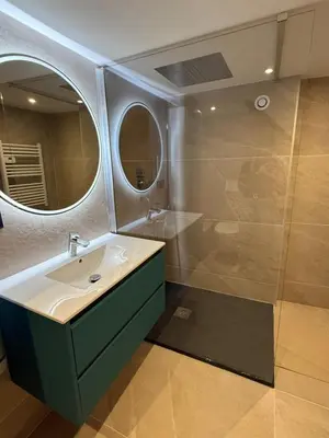 Salle de bains dans l'établissement Duplex appartement en plein centre