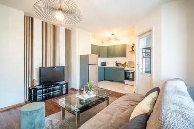 Cuisine ou kitchenette dans l'établissement Le Petit Stan - 5 min walk to the center - Quiet and cozy