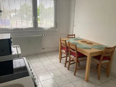 Coin salon dans l'établissement Petit appartement cosy