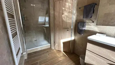 Salle de bains dans l'établissement Maison alsacienne cosy avec parking privé, à deux pas du marché de Noël de Kaysersberg - 6 guests