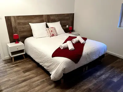 Un ou plusieurs lits dans un hébergement de l'établissement Appartement 9 lumineux, agréable