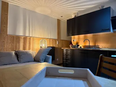 Cuisine ou kitchenette dans l'établissement Appartement cosy en plein centre de Gérardmer