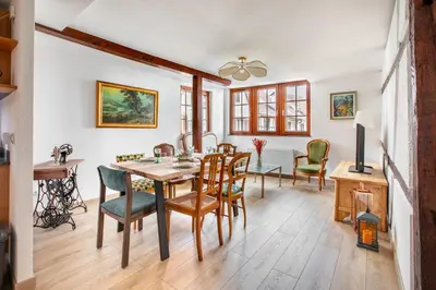 Coin salon dans l'établissement Gîte Chez Madeleine en plein coeur de Rouffach