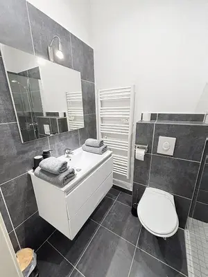 Salle de bains dans l'établissement Le Jardin Secret Apartment