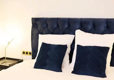 Coin salon dans l'établissement Outremer - Douceur bleue au centre de Colmar