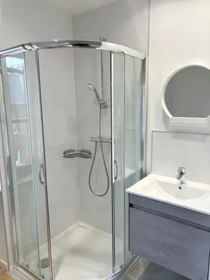 Salle de bains dans l'établissement Le Domaine Gabriel 3 Suites privées