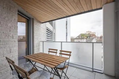 Balcon ou terrasse dans l'établissement Alcazar Bel Appartement Saint-Louis Parking Prive