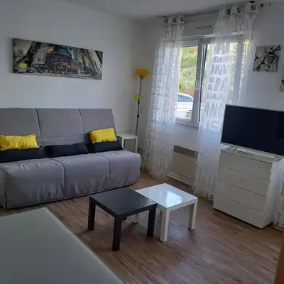 Furnished studio in city center in a quiet neighborhood