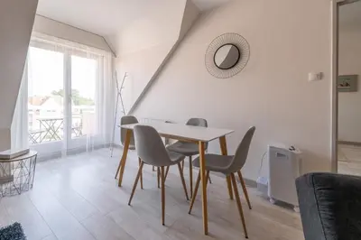 Coin salon dans l'établissement Bel appartement au centre Colmar stationnement