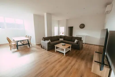 Télévision ou salle de divertissement dans l'établissement Appartement moderne et équipé tout confort