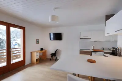 Cuisine ou kitchenette dans l'établissement Hosted by Valentin