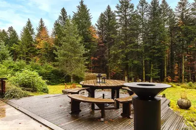 Jardin de l'établissement Le Refuge des Sapins - Au coeur de la nature