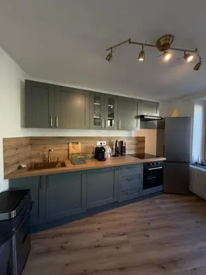 Cuisine ou kitchenette dans l'établissement LE 16 - Très bel Appartement 3 chambres rénové pour 8 personnes