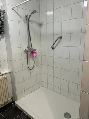 Salle de bains dans l'établissement Chez Céline