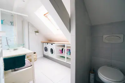 Salle de bains dans l'établissement Appartement hyper Centre Colmar , climatisé