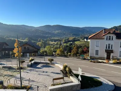 Vue générale sur la montagne ou vue sur la montagne depuis l'appartement