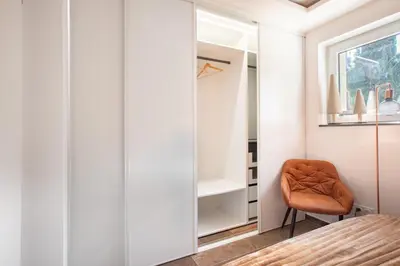 Un ou plusieurs lits dans un hébergement de l'établissement Gîte de Charme avec Spa - Design Moderne