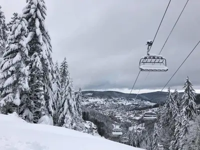 L'établissement Gîte lAtelier à Gérardmer Proche du lac des comm en hiver