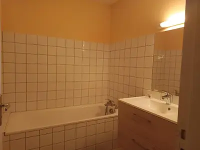 Salle de bains dans l'établissement La clef du ban