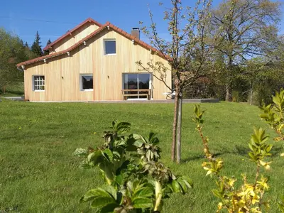 Jardin de l'établissement Gîte chaleureux à Gérardmer, 5 pers. - FR-1-589-845