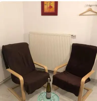 Coin salon dans l'établissement Studio cosy proche Colmar